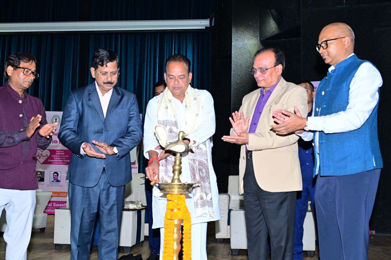 जन्मजात हृदय रोग से पीड़ित 350 से अधिक बच्चों को जीवनदान मिलेगा; झारखंड सरकार उनके इलाज और सर्जरी का पूरा खर्च उठाएगी