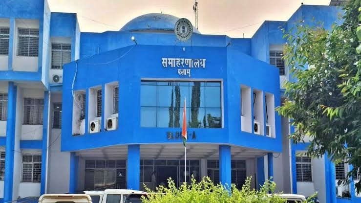 15 वर्षों से एक ही सीट पर जमे 19 कंप्यूटर ऑपरेटरों का तबादला, पुलिस विभाग में भी फेरबदल
